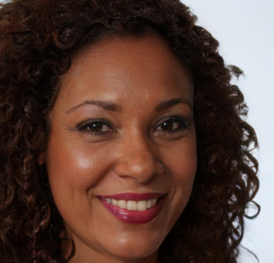 Retrato profesional de Clara Mendívil